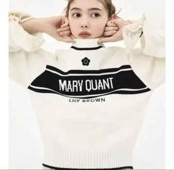 릴리 브라운 LILY BROWN 마리콴트 콜라보 긴팔 니트