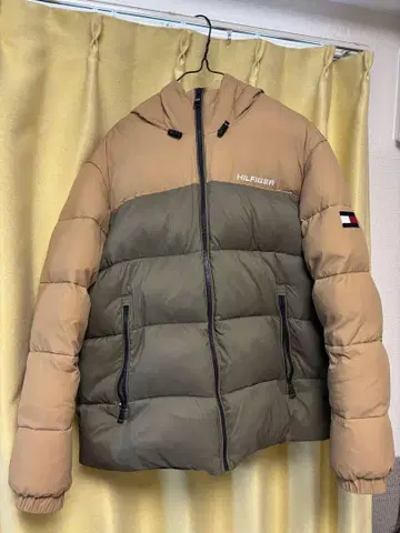TOMMY HILFIGER 후드 부착 다운 자켓 L 사이즈