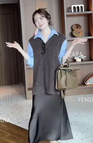 [ 새상품 ] ZARA 자라 V넥 니트 베스트