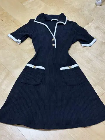 ZARA 네이비 리브 반팔 원피스