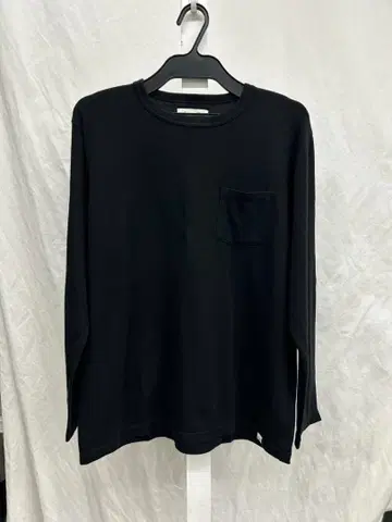 블랙 L 사이즈 긴팔 티셔츠 포켓 부착