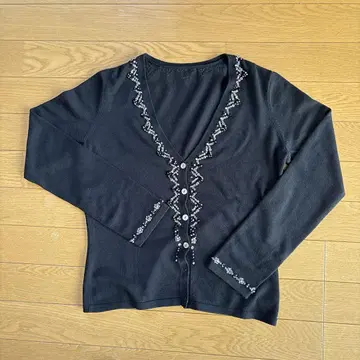 Harrods 블랙 비즈 장식 긴팔 가디건