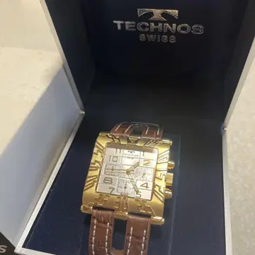TECHNOS 시계
