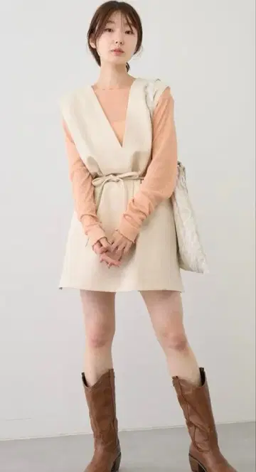 Kastane 크림색 V넥 2way 베스트