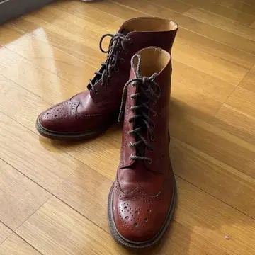 CEDER CREST 버건디 가죽 브로그 하이컷 부츠