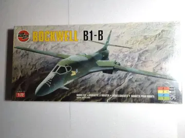 록웰 B-1B 가변익 초음속 전략 폭격기 1/72 비행기 프라모델