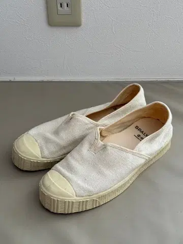 ARTS&SCIENCE 구매 Spalwart 슬립온 38/24.5cm