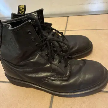 [ 주말 기간 한정 가격 ] Dr.Martens 남성용 부츠