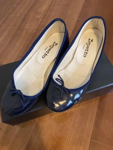 Repetto 네이비 발레 슈즈