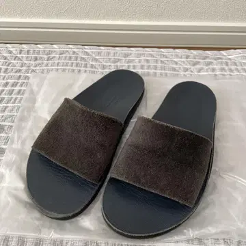 nomnative Island slipper 콜라보 샌들