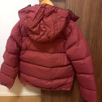 THE NORTH FACE 후드 부착 다운 자켓 빨간색