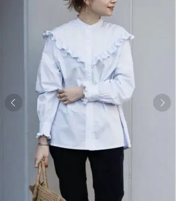 저널 스탠다드 코튼 론 숄더 프릴 블라우스 블루