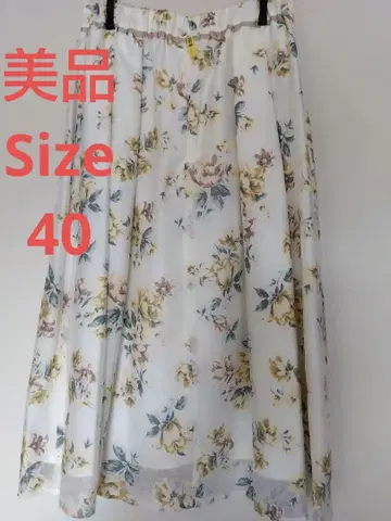 새상품급 레스 빠세 인기 꽃무늬 스커트 Size 40