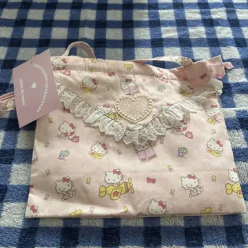 Fancy sanrio characters 헬로키티 복조리 백