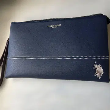 U.S. POLO ASSN. 네이비 클러치백