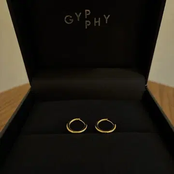 GYPPHY / 라운드 피어스