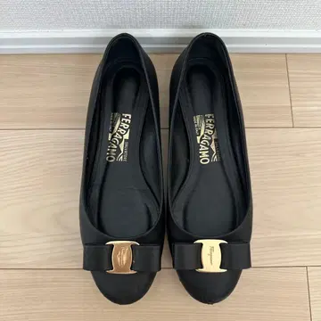 Ferragamo 블랙 발레리나 플랫 신발