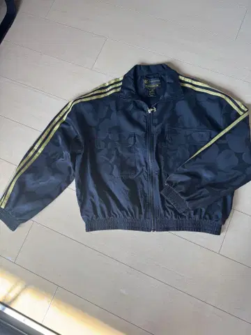 마리메꼬 adidas 콜라보 점퍼
