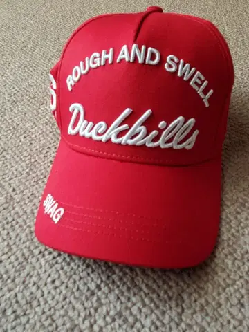 Rough and Swell Duckbills 캡 레드