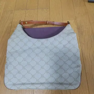 RL 화이트 로고 패턴 핸드백