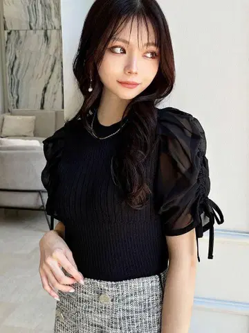 인기 디자인 리젝시 블랙 상의