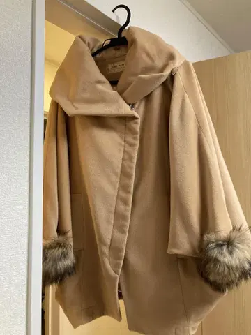 로얄 파티 코트