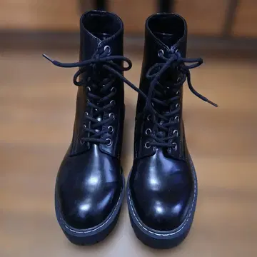 레이스업 부츠