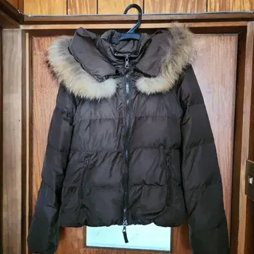 G.O.A(고아) 다운 자켓