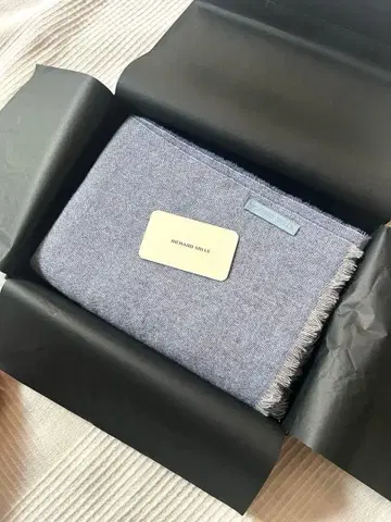 RICHARD MILLE 리샤르 밀 캐시미어 스톨