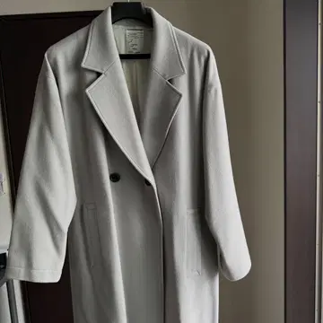 SHAREEF 샤리프 아이보리 코트