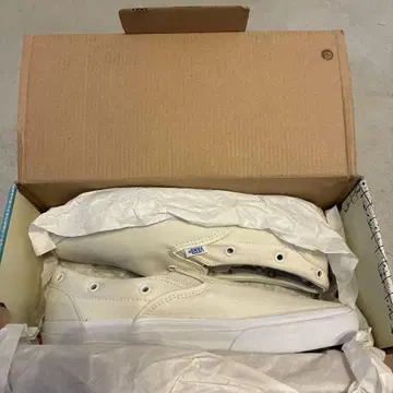 Vans 화이트 스니커즈 슬립온