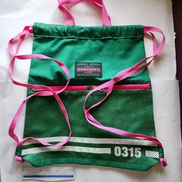 모모이로 클로버 Z 그린 컬러 레슨백 메쉬 포켓 부착