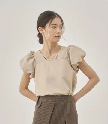 moi tytto 리버서블 퍼프 디자인 블라우스