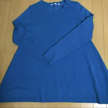 새상품급 UNIQLO 캐시미어 100% M 사이즈 니트