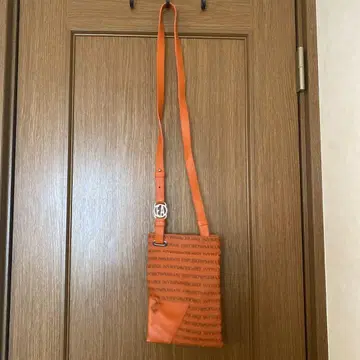오렌지 로고 가죽 숄더백
