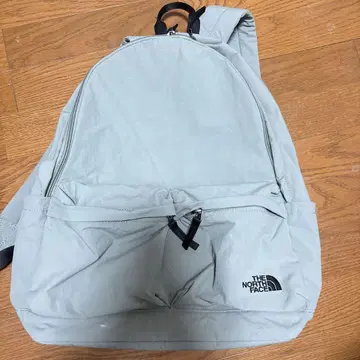 THE NORTH FACE 라이트 그레이 백팩