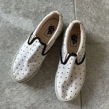 VANS 도트 무늬 슬립온