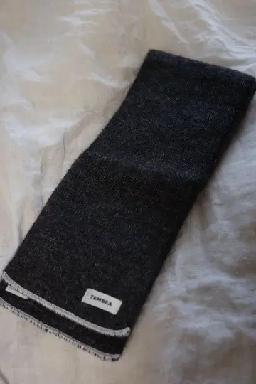 TEMBEA 다크 그레이 머플러