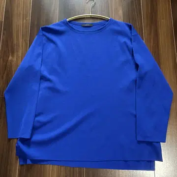 lelill 레릴 하이테크 보트넥 니트 블루