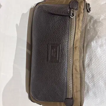브라운 가죽 나일론 숄더백