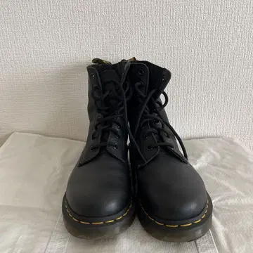 Dr.Martens / PASCAL 8홀 부츠 UK5