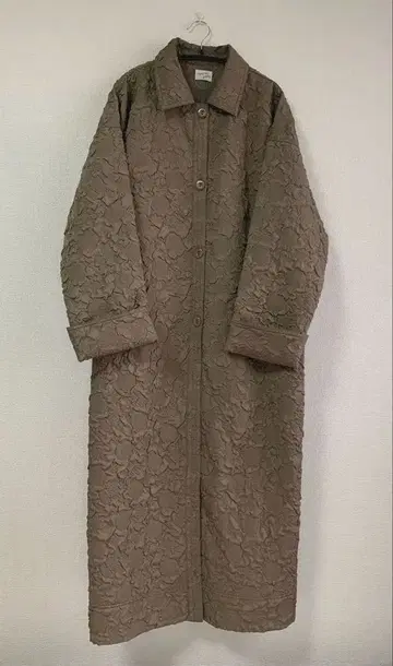 메리제니 롱 코트