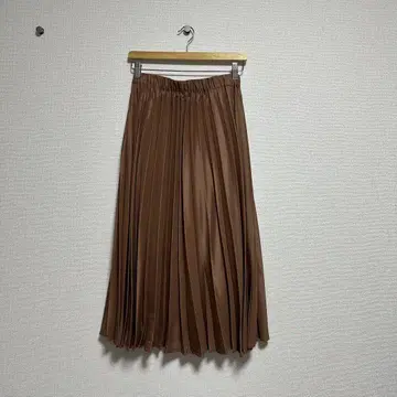 플리츠 롱 스커트