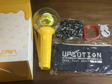 UP10TION 굿즈 세트