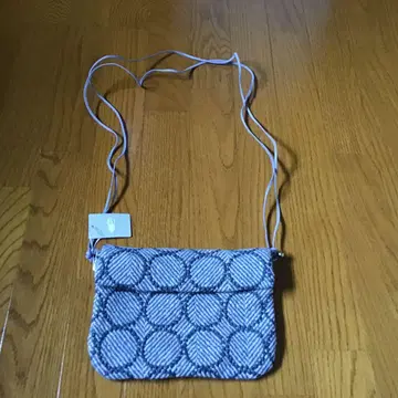 mina perhonen 피낭시에 백 탬버린