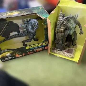 고질라 저금통 & DX 고질라 1 ~레이저 바이트~ 2세트 미국판