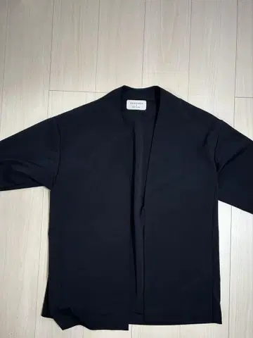 UNITED TOKYO 블랙 가디건 사이즈 3