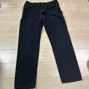 RUSTLER 다크 그레이 스트레이트 데님 팬츠