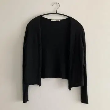 evam eva 에붐에바 숏 기장 울 린넨 가디건 블랙