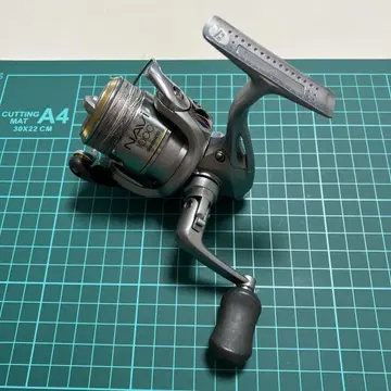 SHIMANO NAVI 1000 스피닝 릴